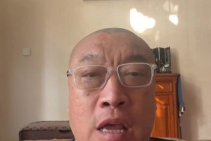 慘遭尼克斯大逆轉(zhuǎn)！馬?。厚R刺在領(lǐng)先時(shí)不會(huì)打球，吃了經(jīng)驗(yàn)上的虧